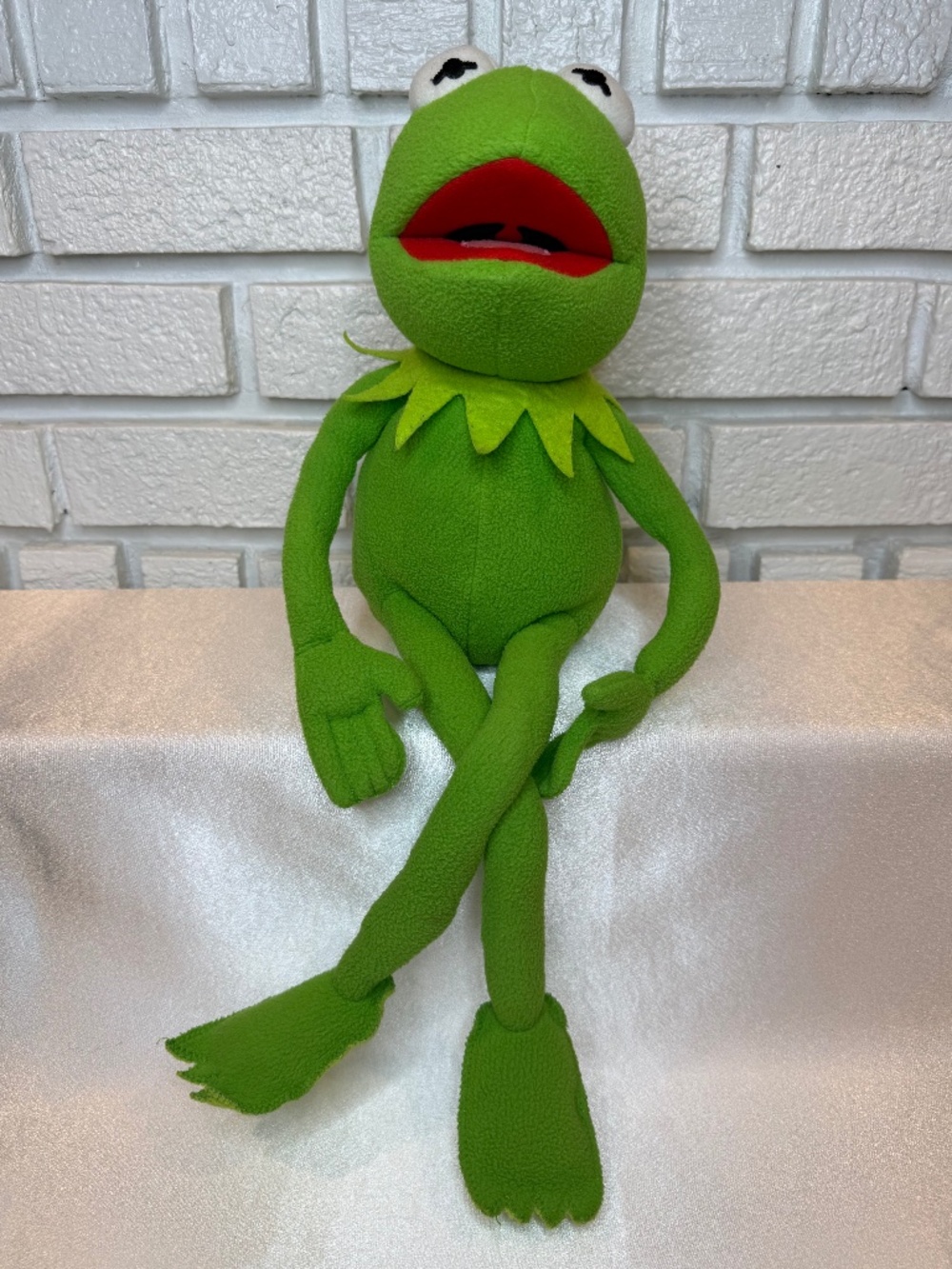 Disney The Muppets Kermit The Frog Posable Plush Doll